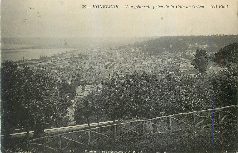 HONFLEUR — Algemene uitzicht genomen vanaf de Côte de Grâce — ND Phot. - Voorkant