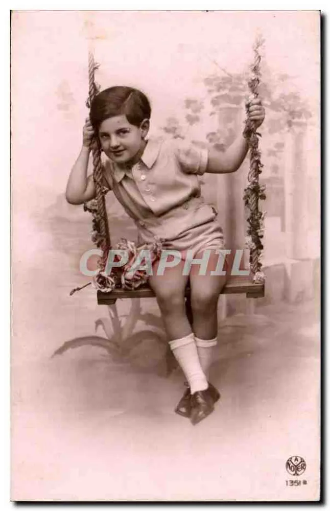 Kind auf der Schaukel — Fotostudio — Verlag ROLIER, Nr. 1351 - Vorderseite