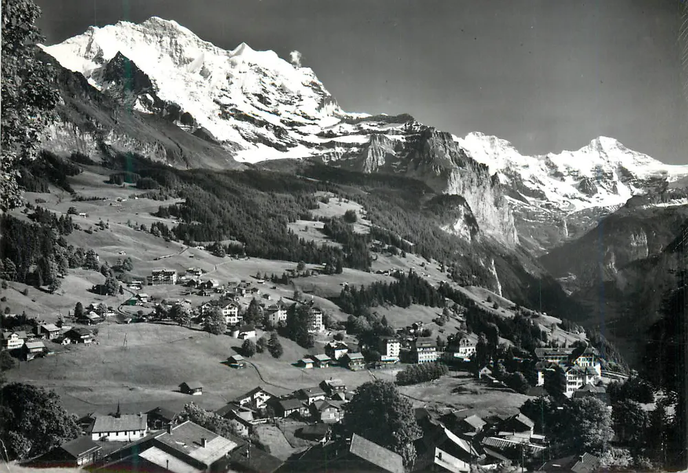 Vila alpina na Suíça — vista panorâmica — editor não identificável - Frente