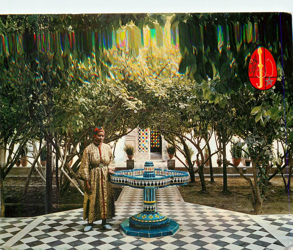 Jardim de Laranjeiras — Fonte em cerâmica — Editor J.P. (logotipo vermelho com estrela) - Frente