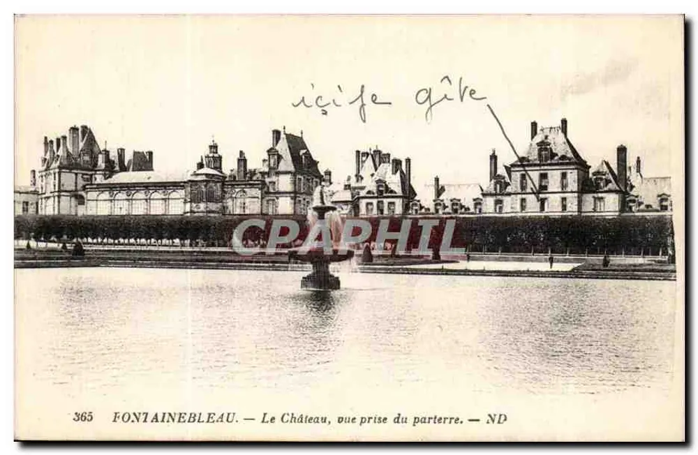 Fontainebleau — Das Schloss, Ansicht vom Erdgeschoss — n°365 - Vorderseite