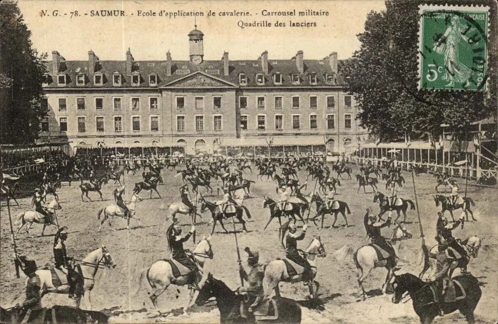 Saumur — Schule für Reitkunst — Militärübung. Quadrille der Lanzenreiter - Vorderseite