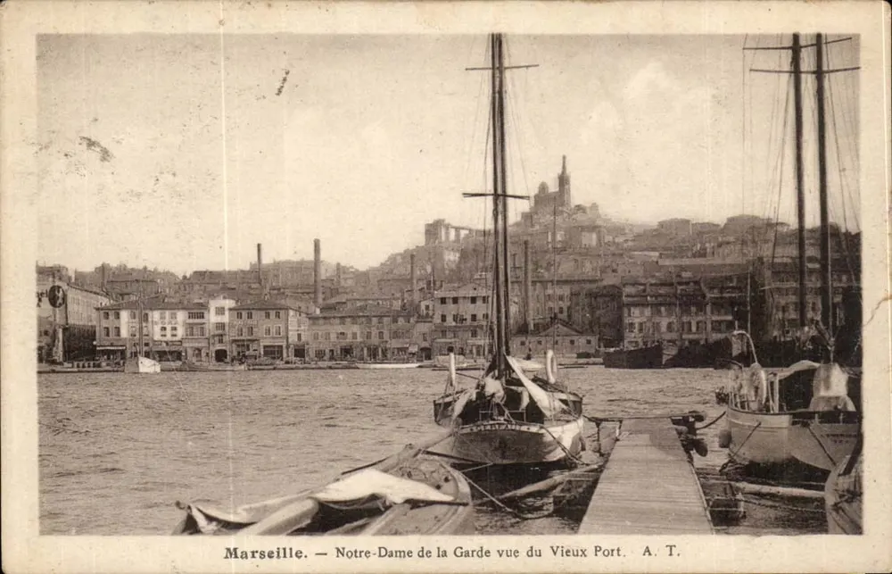 Marseille — Notre-Dame de la Garde von der Alten Mole aus — A. T. - Vorderseite
