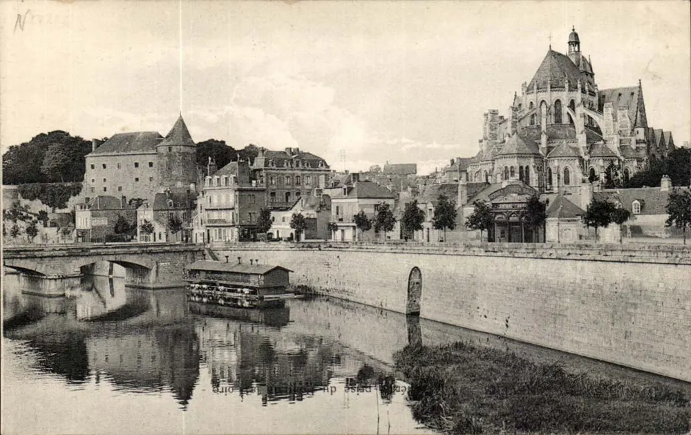Ansicht der Stadt Sens — Verlag Lévy & Neurbein Réunis, Paris - Vorderseite