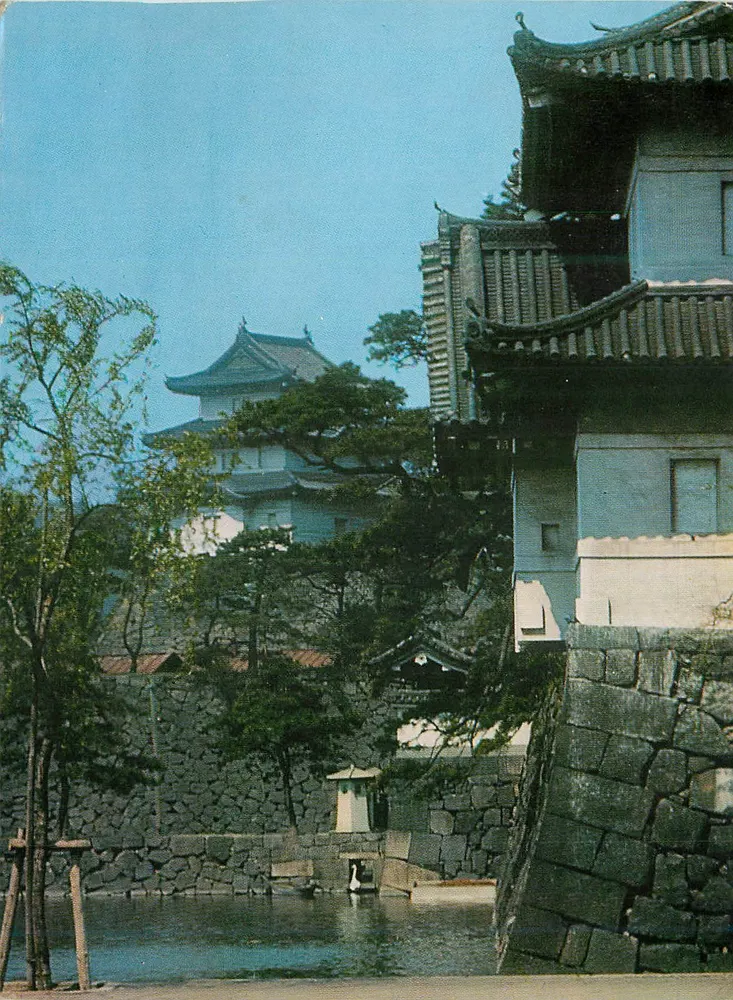 Schloss Himeji — Blick auf den Bergfried und die Mauern — Verlag nicht sichtbar - Vorderseite