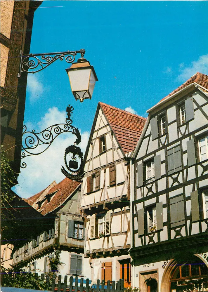 Weingüter von Dole — belebte Straße — Verlag nicht sichtbar - Vorderseite