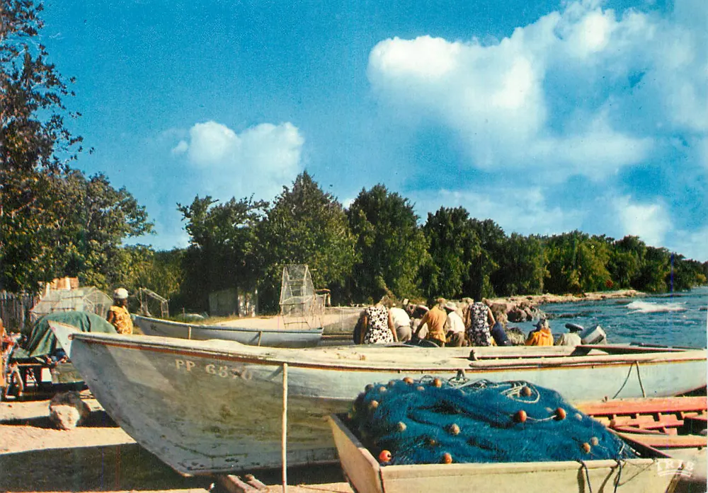 Fischer auf einem Boot — Fischereistrand — Verlag TRIS, Seriennummer 68-0 - Vorderseite
