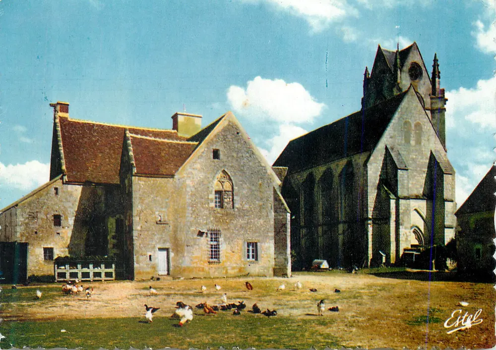 Étival — Kirche Saint-Pierre — Étival - Vorderseite