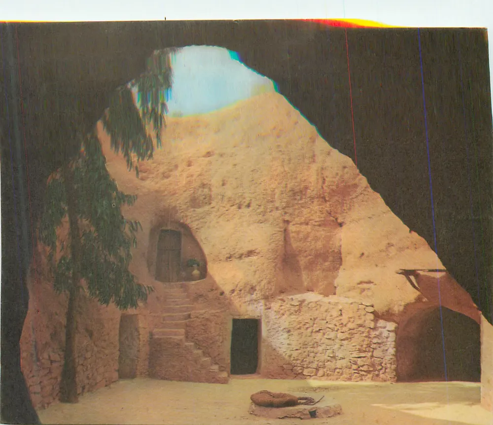 Habitat troglodita — Cappadócia — editor não visível - Frente