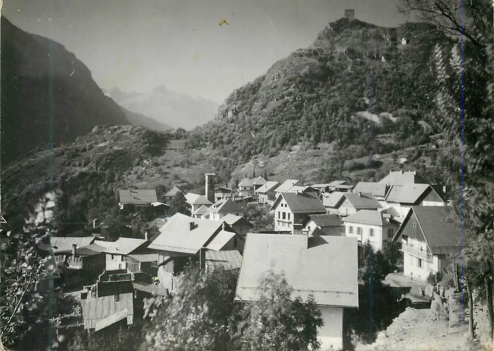 Alpines dorp — panoramisch uitzicht — onbekende uitgever - Voorkant