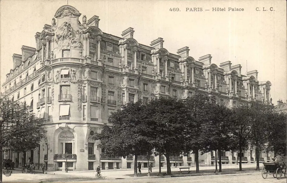 PARIS — Hotel Palace — C. L. C. n° 469 - Frente