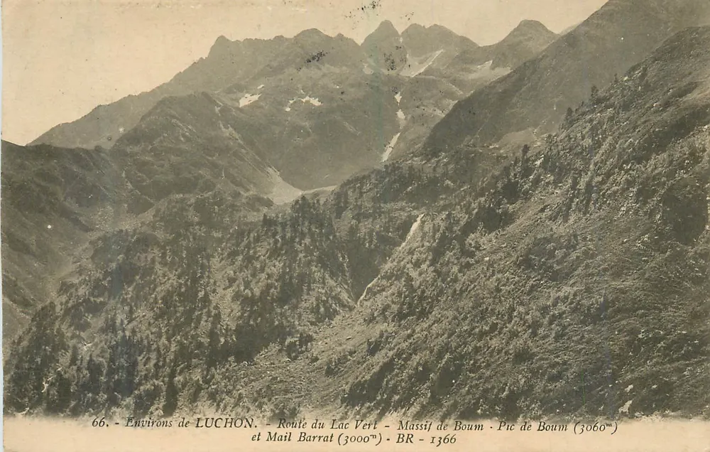 Umgebung von LUCHON — Route du Lac Vert — Massif de Boum — Pic de Boum (3060m) — BR 1366 - Vorderseite