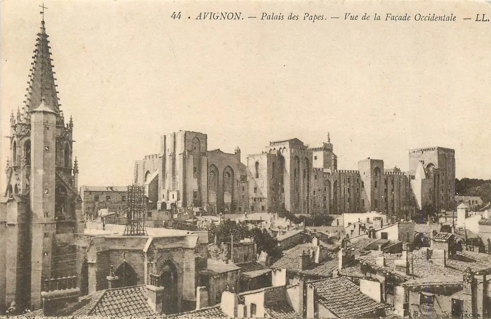 Avignon — Palast der Päpste — Ansicht der westlichen Fassade — LL. — N° 44 - Vorderseite