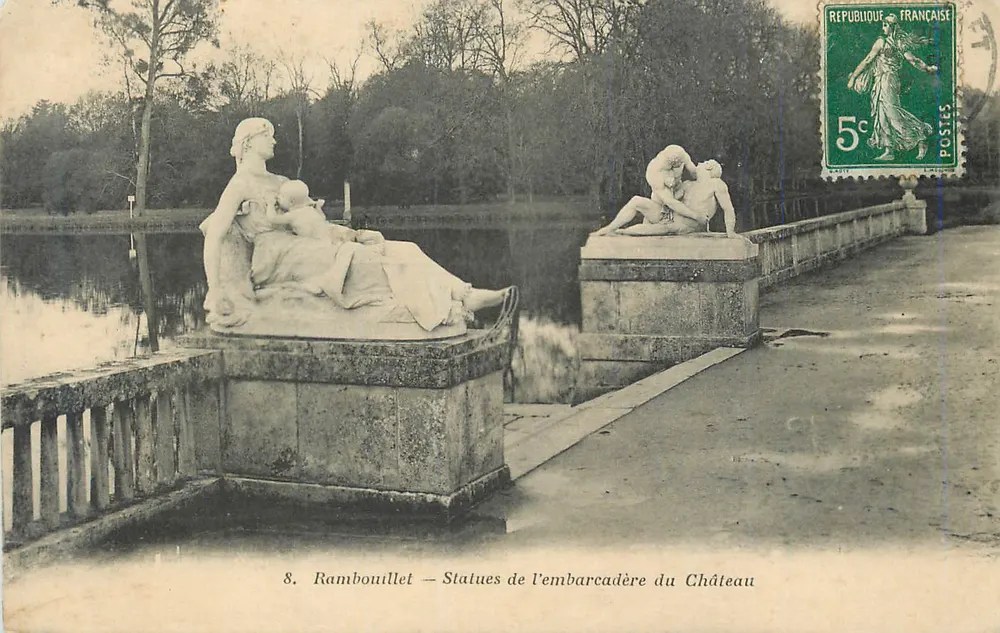 Rambouillet — Estátuas do cais do Castelo — n°8 - Frente