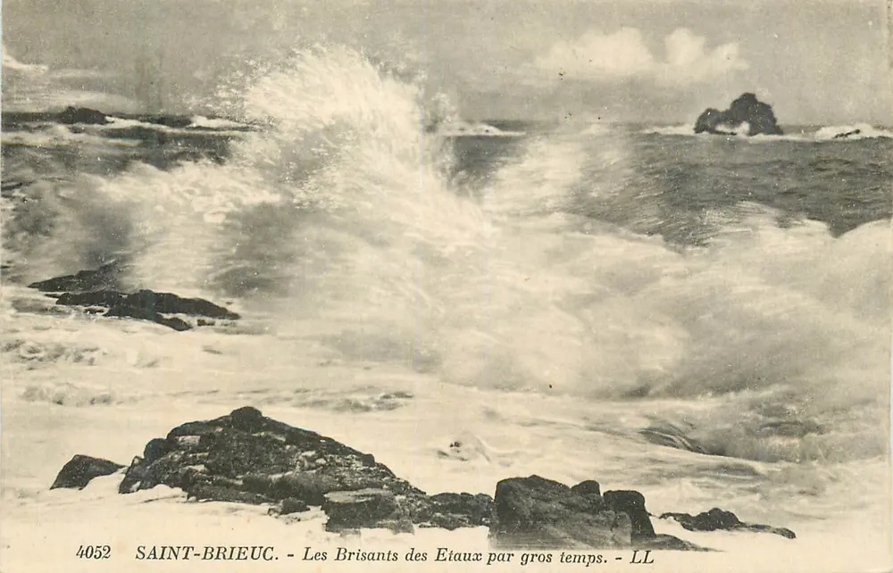 Saint-Brieuc — Die Brecher der Étaux bei Sturm — LL - Vorderseite