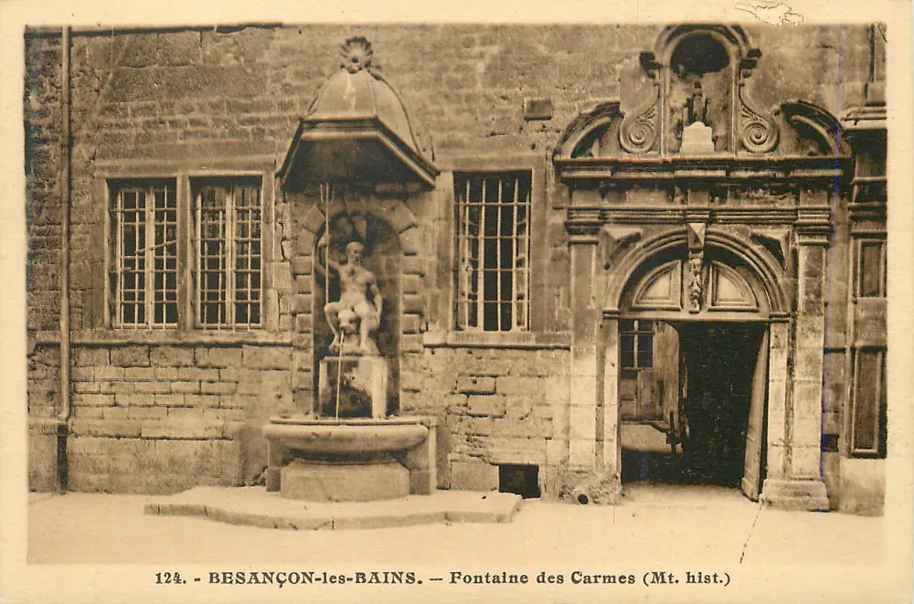 Besançon-les-Bains — Fontäne der Karthäuser (Historisches Denkmal) - Vorderseite