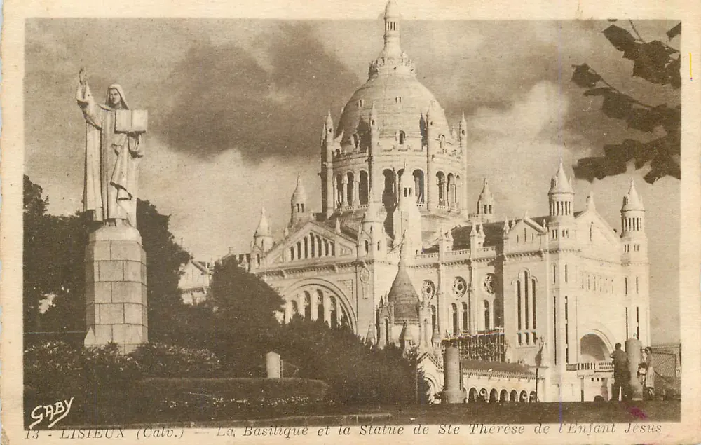 Lisieux (Calv.) — Die Basilika und die Statue der hl. Thérèse vom Kind Jesus — Saby, n°13 - Vorderseite