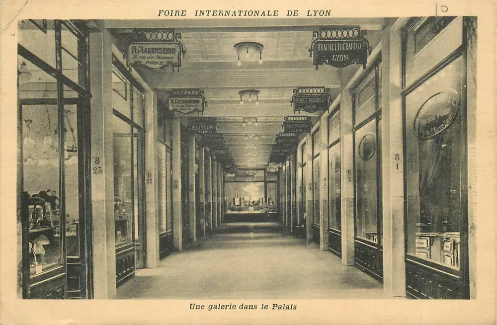 Internationale Messe Lyon — Eine Galerie im Palast — Verlag nicht sichtbar - Vorderseite