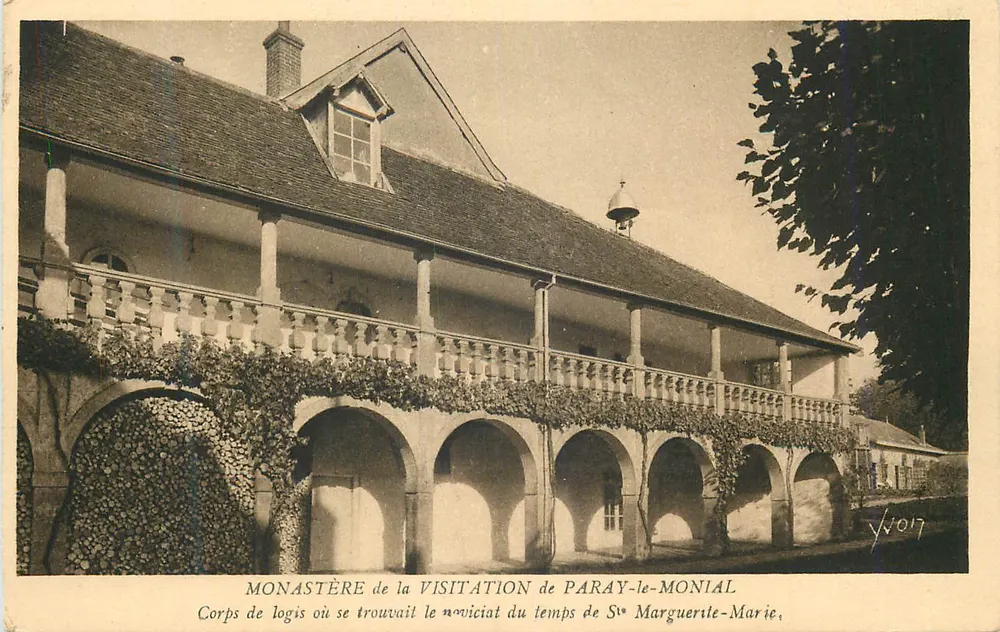 Kloster der Visitation in Paray-le-Monial — Gebäude des Noviziats von Sainte Marguerite-Marie - Vorderseite