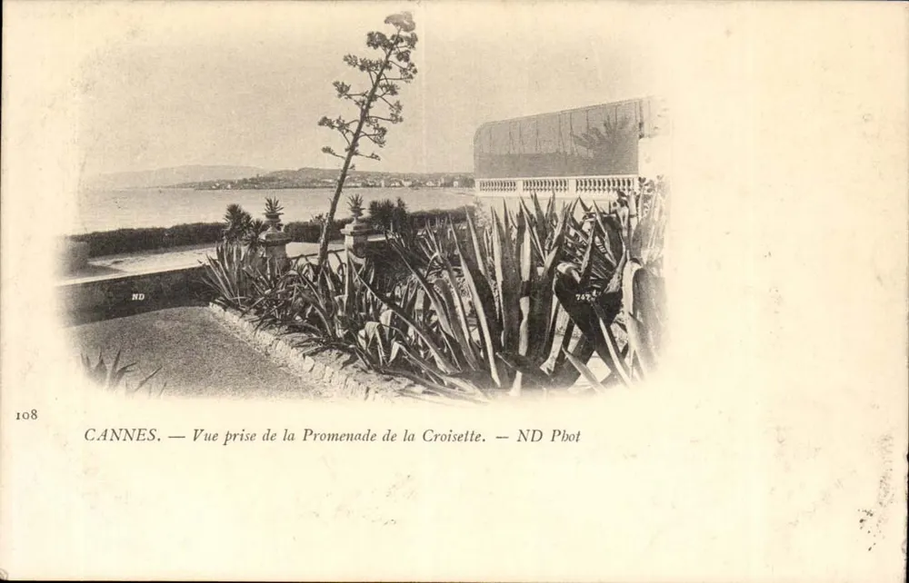 Cannes — Aussicht vom Promenade de la Croisette — ND Phot - Vorderseite