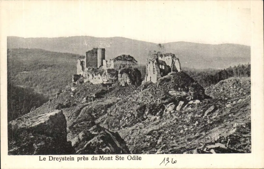 O Dreystein perto do Monte Ste Odile — ruínas sobre rochedos — editor S.A. 51 - Frente