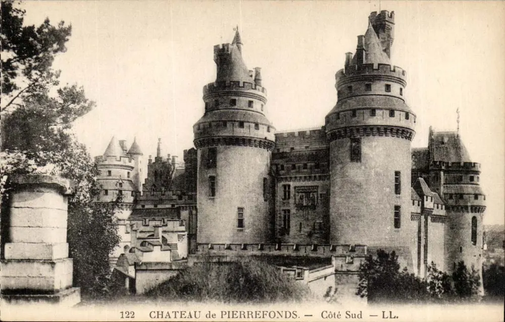 Zamek Pierrefonds — Strona Południowa — LL. — n° 122 - Awers