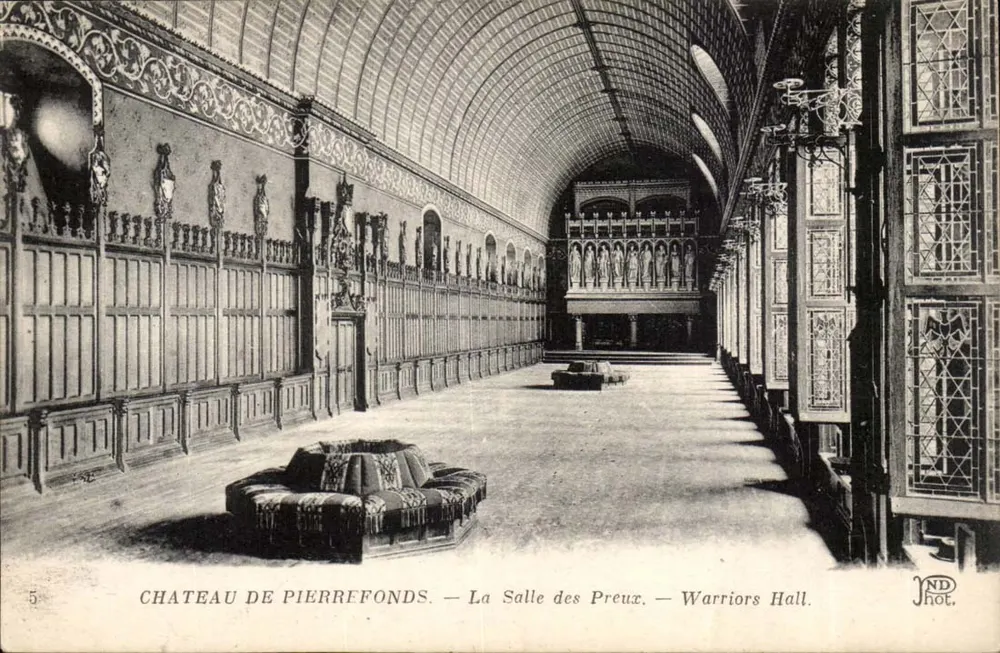 Schloss Pierrefonds — La Salle des Preux — Warriors Hall — ND Phot. - Vorderseite