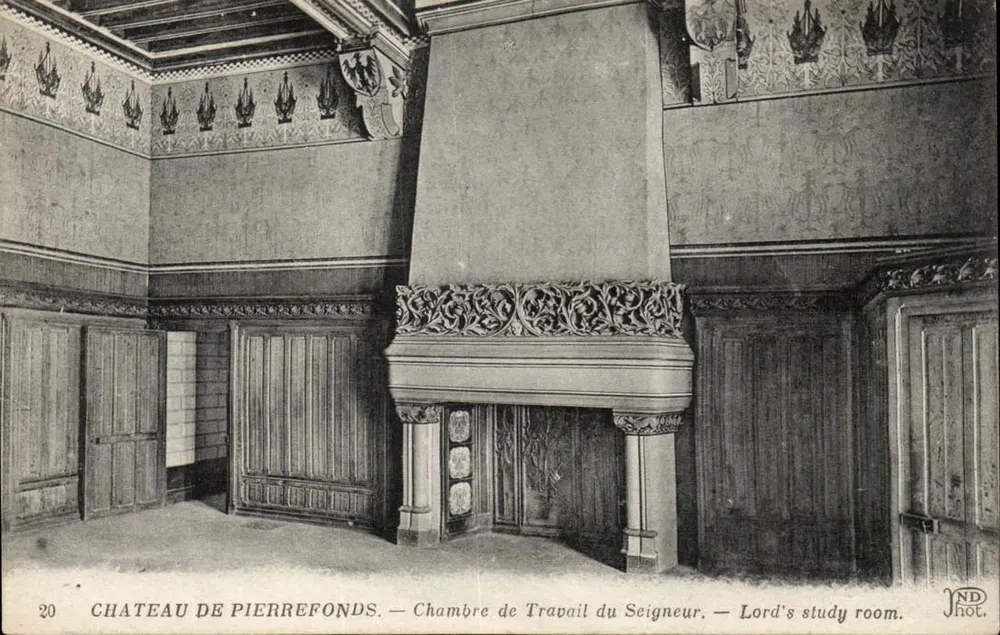Schloss Pierrefonds — Lord's Study Room — Lord's study room. - Vorderseite