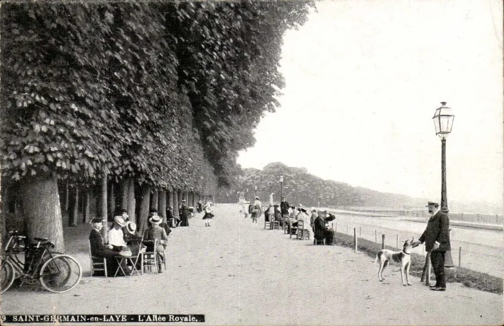 Saint-Germain-en-Laye - A Rua Real — editor AQUA-PHOTO, n°9 - Frente