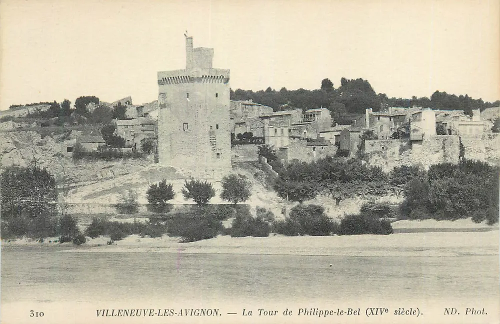 Villeneuve-lès-Avignon — Die Turm von Philipp dem Guten (14. Jahrhundert). ND. Fotografie N° 310 - Vorderseite