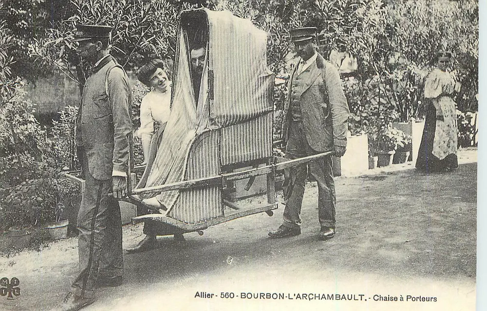 Bourbon-l'Archambault — Cadeira de Carroçaria — Allier 560 - Frente