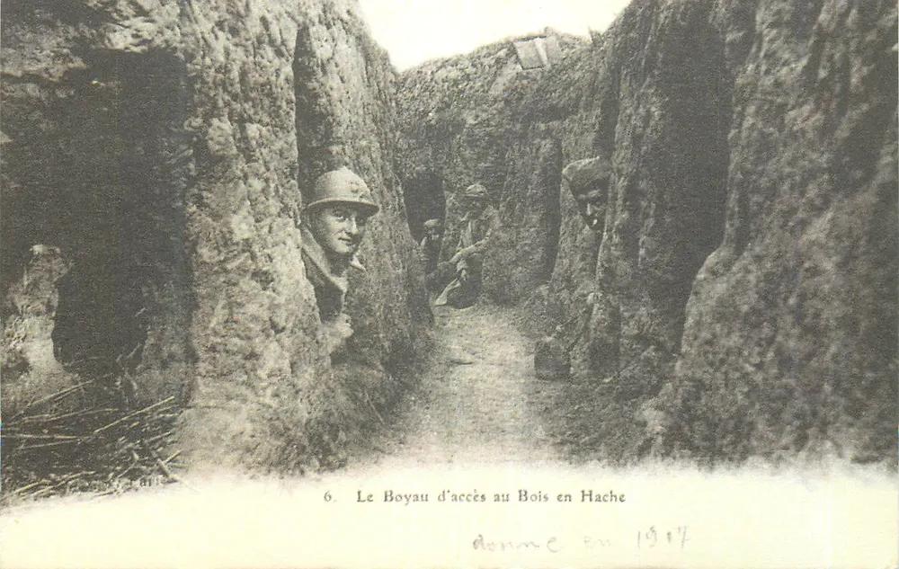 Der Zugangsschacht zum Bois en Hache — 6. — Paris - Vorderseite