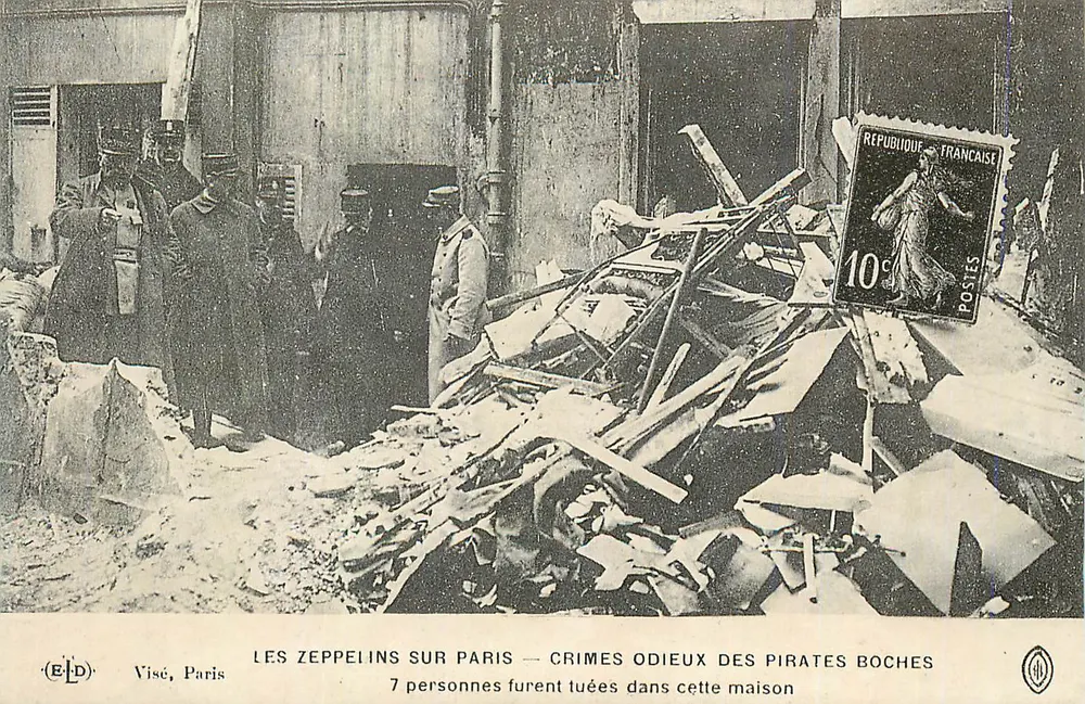 Zeppeline über Paris — Schändliche Verbrechen der deutschen Piraten — Visé, Paris - Vorderseite