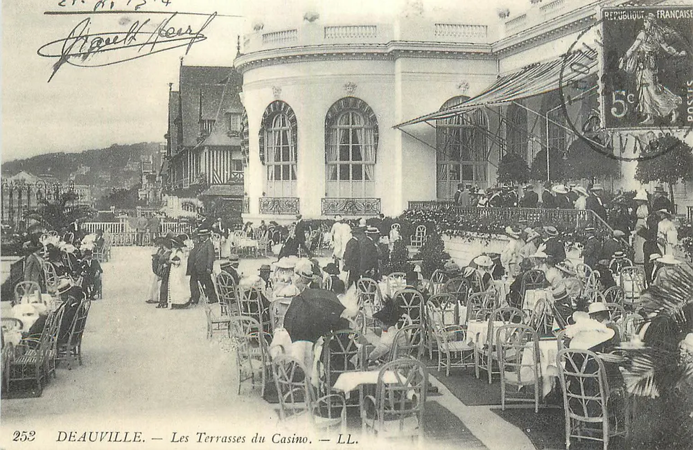 Deauville — Die Terrassen des Casinos — LL. — n° 252 - Vorderseite
