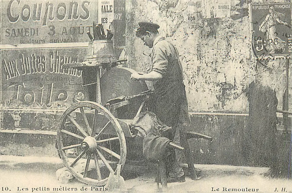 Os pequenos ofícios de Paris — O Remouleur — J. H. - Frente