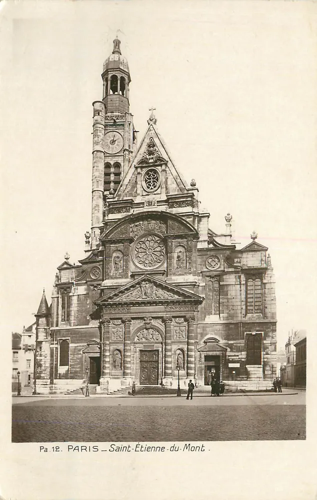 Paris — Saint-Étienne-du-Mont — fachada da catedral - Frente