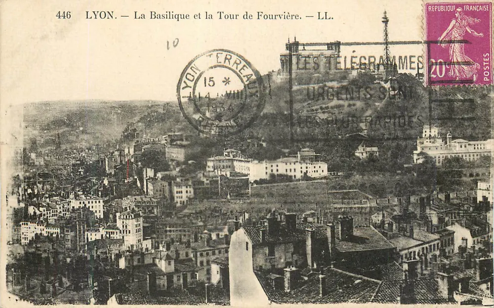 LYON — La Basilique et la Tour de Fourvière — LL. - Recto