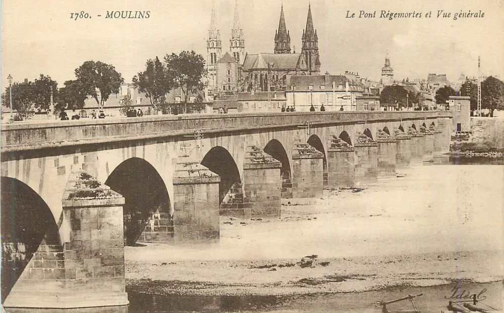 Moulins — Le Pont Régemortes et Vue générale — éditeur Idégal - Recto