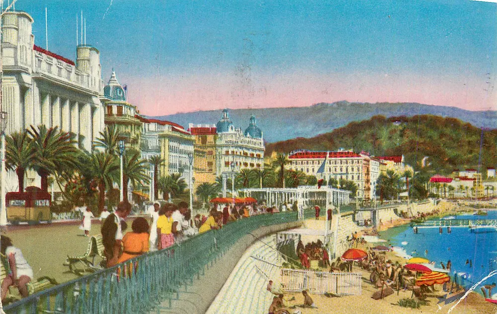La Promenade des Anglais à Nice — vue panoramique — éditeur non identifiable - Recto