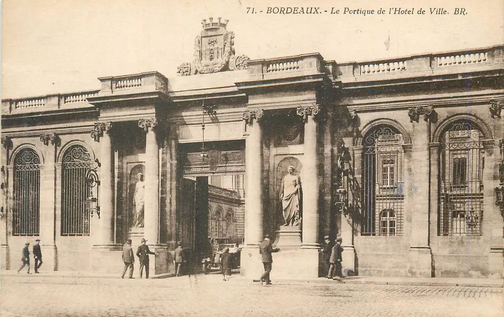Bordeaux - Der Portikus des Rathauses - BR. - n°71 - Vorderseite