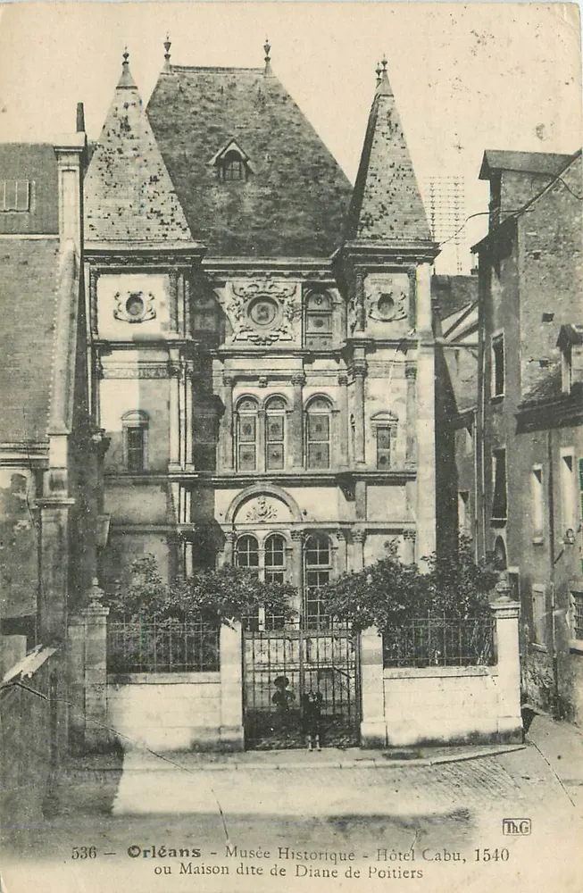 Orléans — Museu Histórico — Hotel Cabu, 1540 ou Casa Dita Diane de Poitiers - Frente