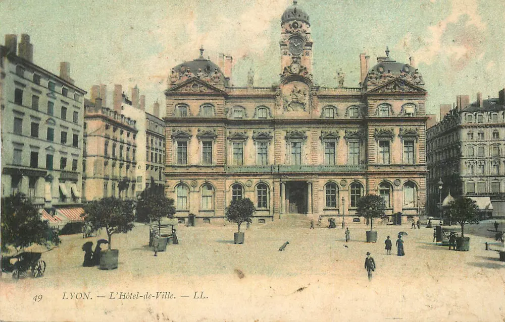 Lyon — O Hôtel-de-Ville — LL. — n°49 - Frente