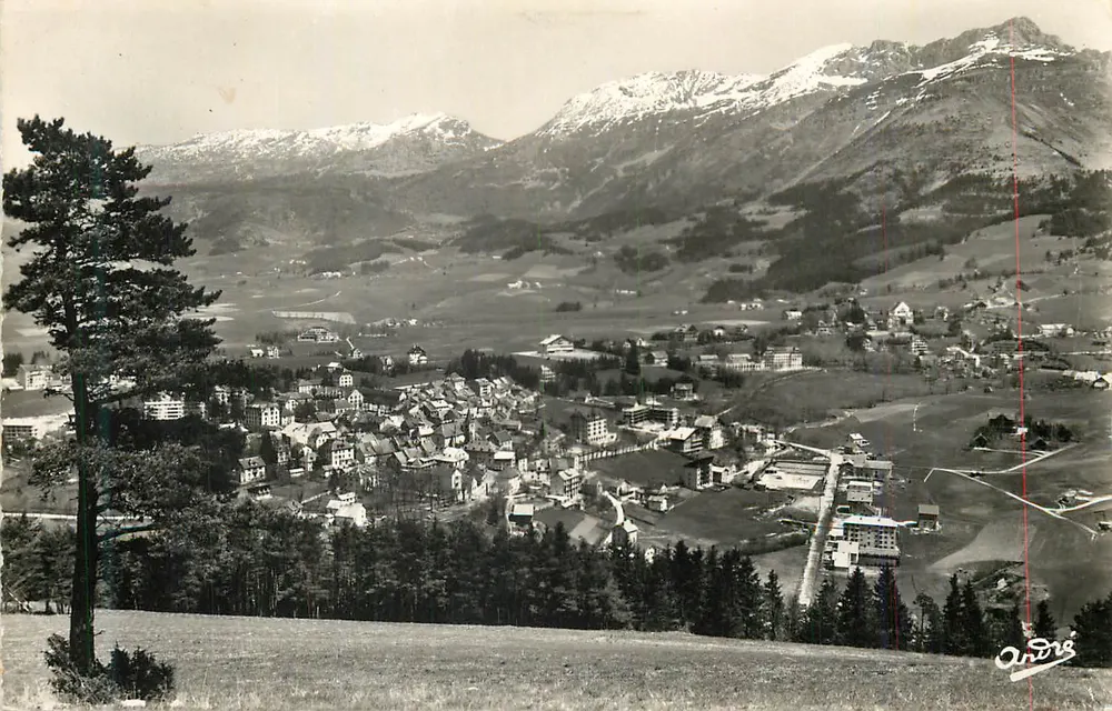 Panoramablick auf Saint-Martin-Vésubie — Andrs - Vorderseite