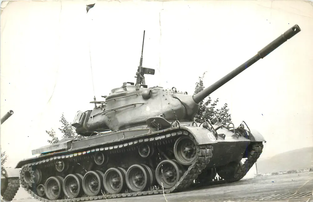 T-54/55 — militärischer Panzer — unbekannter Verlag, Seriennummer nicht lesbar - Vorderseite