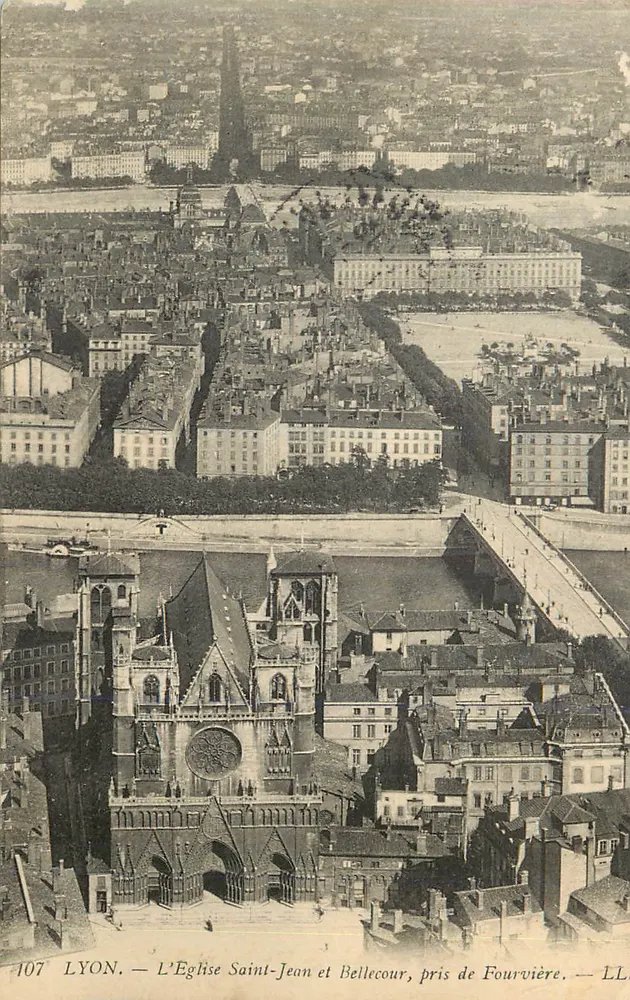 Lyon — Kirche Saint-Jean und Bellecour-Platz, Ansicht von Fourvière - Vorderseite
