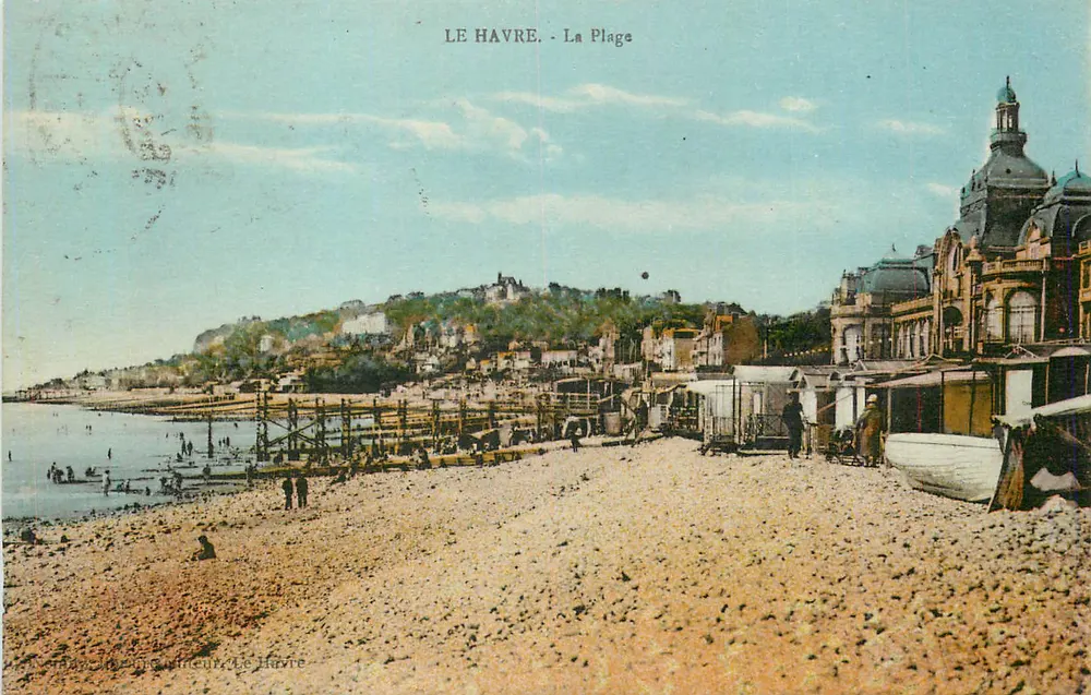 Le Havre - A Praia — vista da praia e do Casino - Frente
