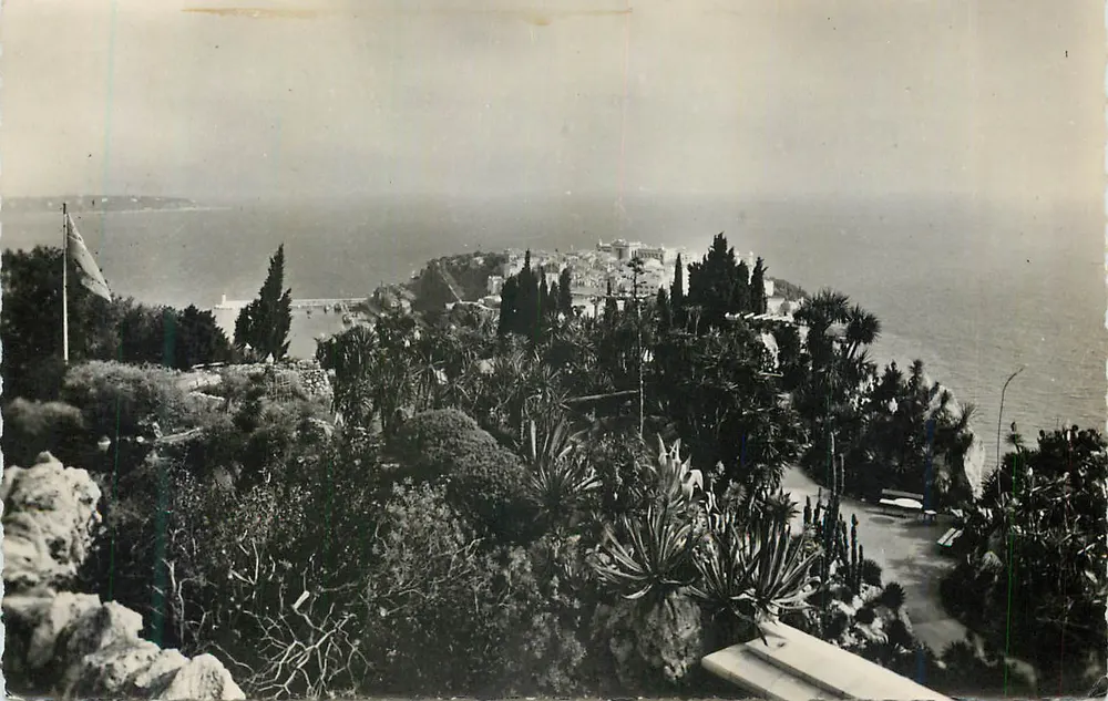 Ausblick auf Monte Carlo — Panoramablick von einem Garten — unbekannter Verleger - Vorderseite