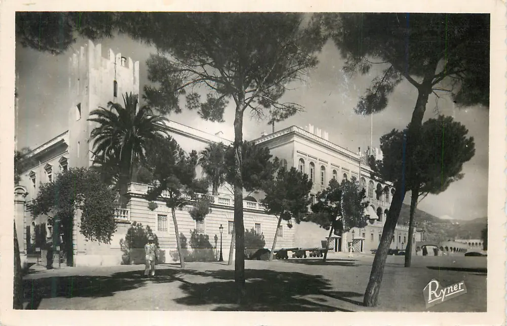 Palais de la Ville de Nice — vue du parc — Ryner - Recto