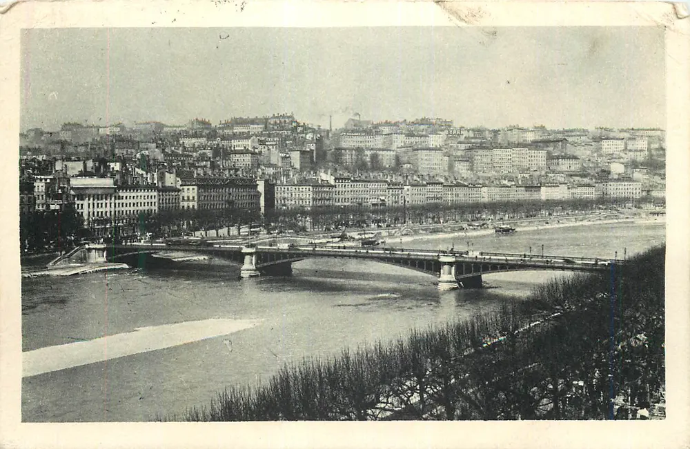 Vue de Lyon — Pont de la Guillotière — éditeur non visible - Frente