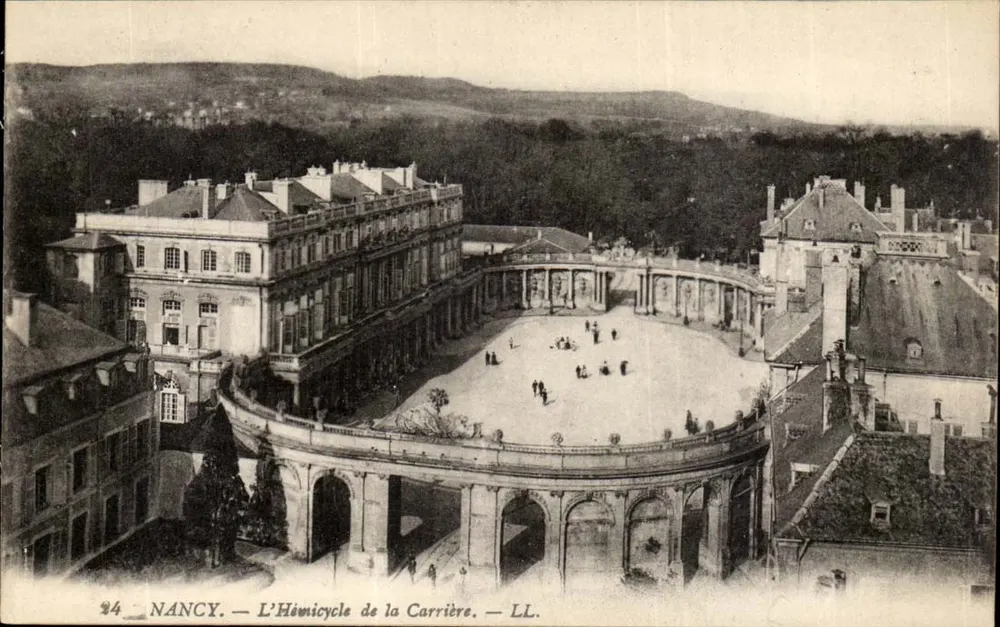 NANCY — L'Hémicycle de la Carrière — LL. — N° 24 - Frente